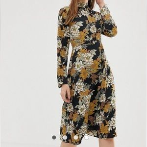 Glamorous midi floral dress